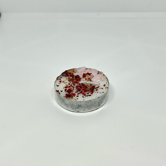 Self Love and Protection Intention Tea Light Candle KrystalsbyKalaiya - Picture 3 of 4